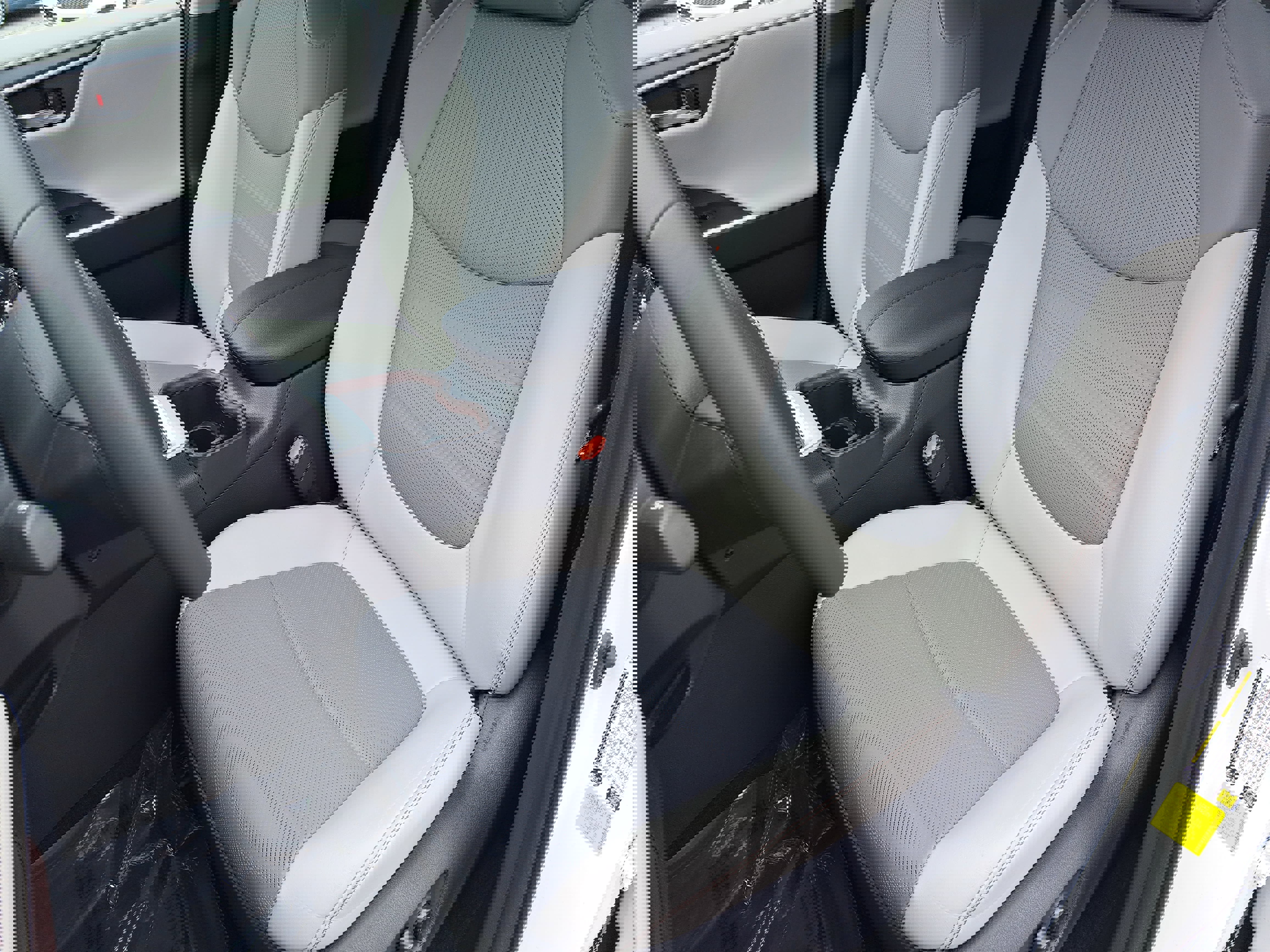 Used 2023 Toyota RAV4 Limited AWD/4WD image 15