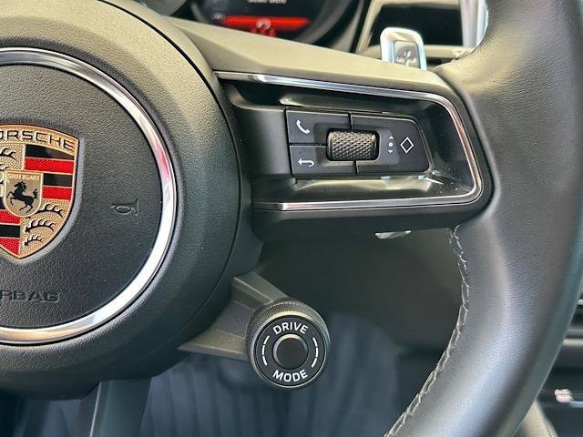 Used 2023 Porsche Macan w/ Sport Chrono Package image 30
