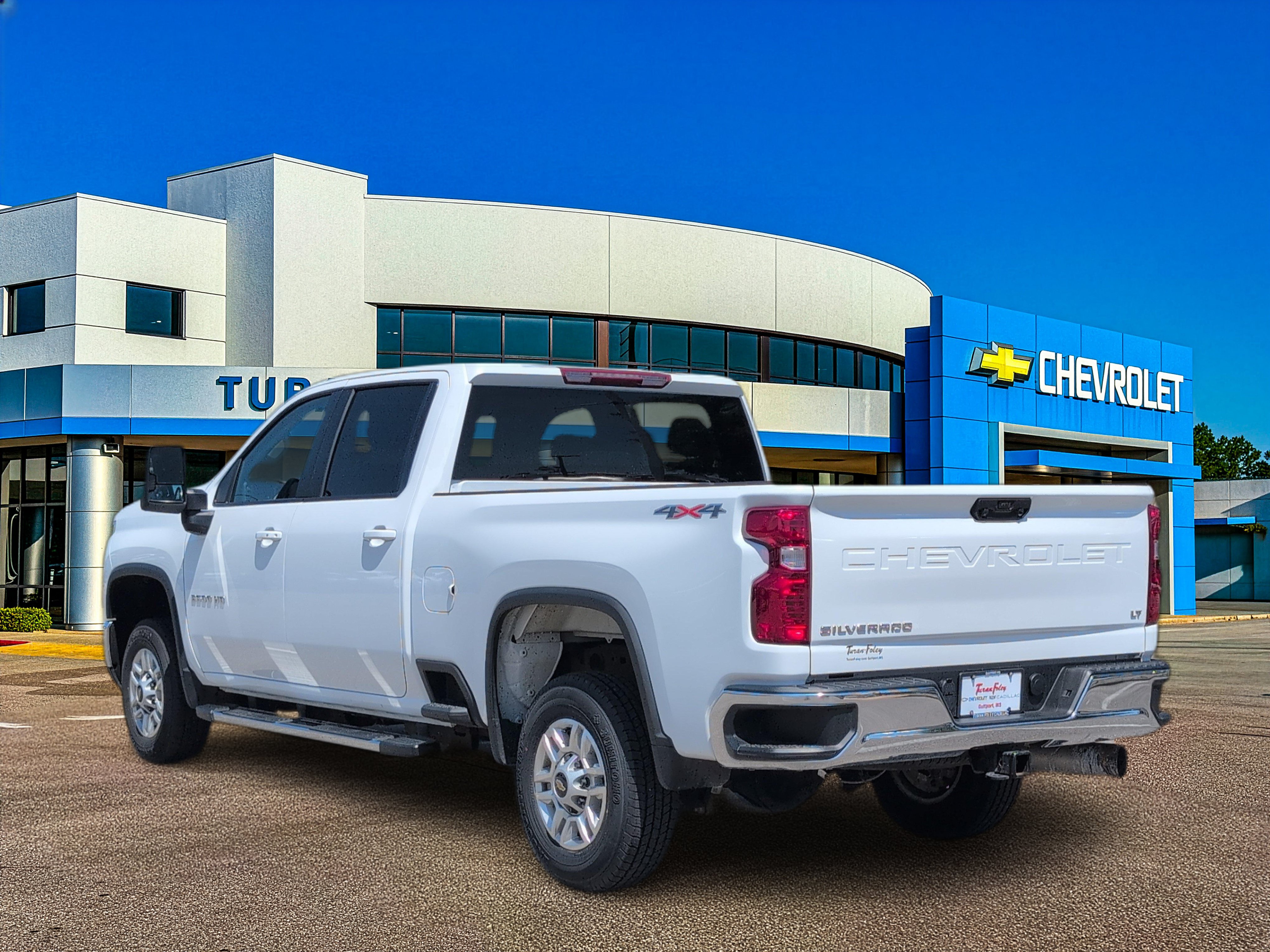 Used 2025 Chevrolet Silverado 2500 LT w/ Convenience Package AWD/4WD image 3