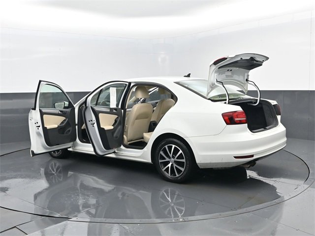 Used 2018 Volkswagen Jetta SE image 31
