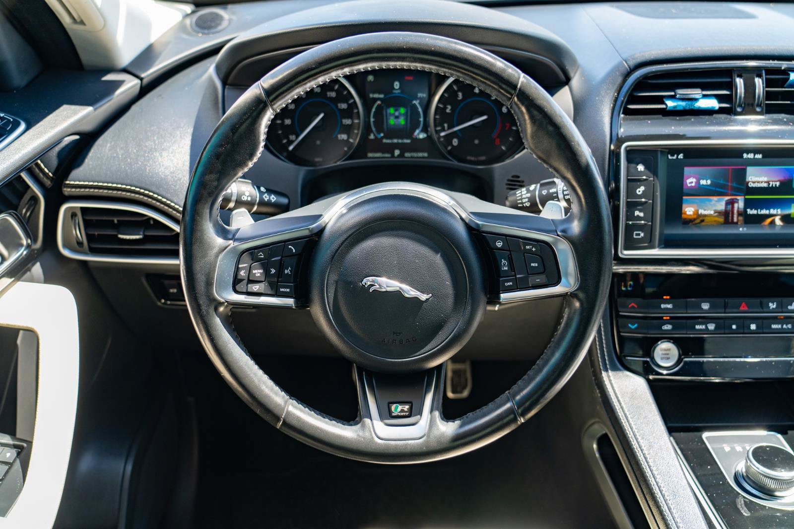 Used 2018 Jaguar F-PACE R-Sport AWD/4WD image 19