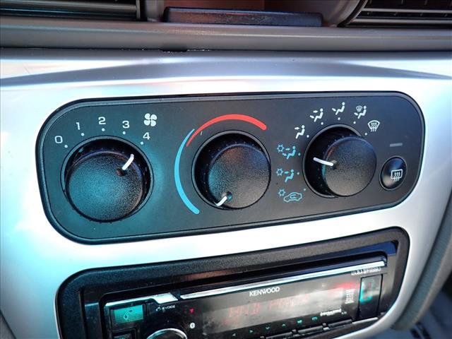 Used 2005 Chrysler Sebring Touring FWD image 15