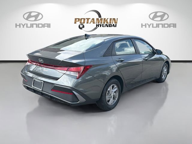 New 2026 Hyundai Elantra SE image 5