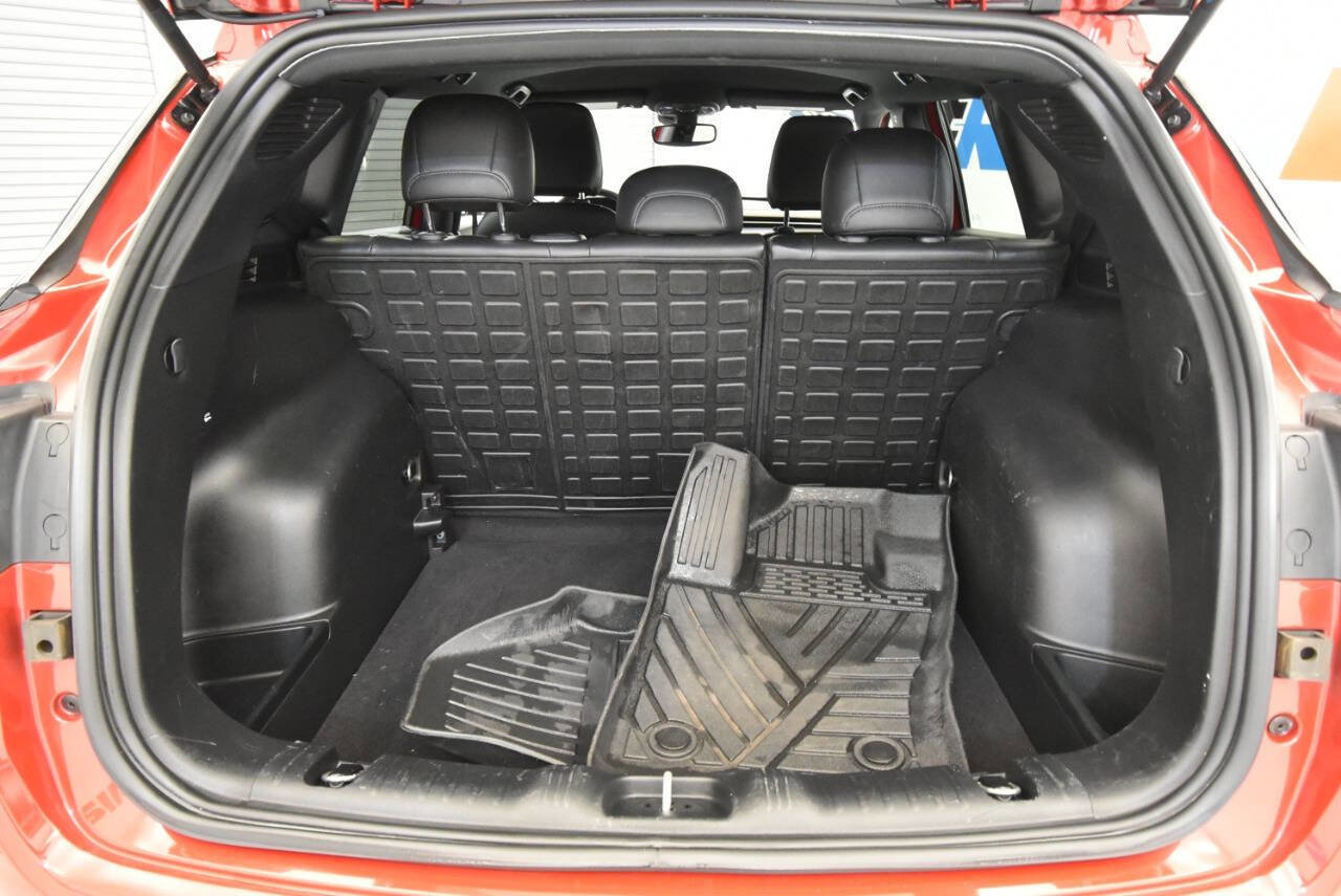 Used 2022 Jeep Compass Limited image 31