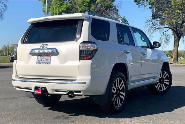 Used 2017 Toyota 4Runner Limited image 13