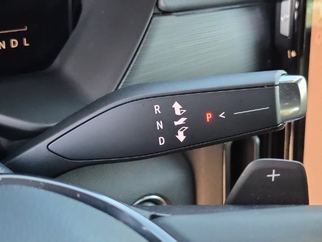 Used 2026 GMC Acadia AT4 w/ Luxury Package AWD/4WD image 18