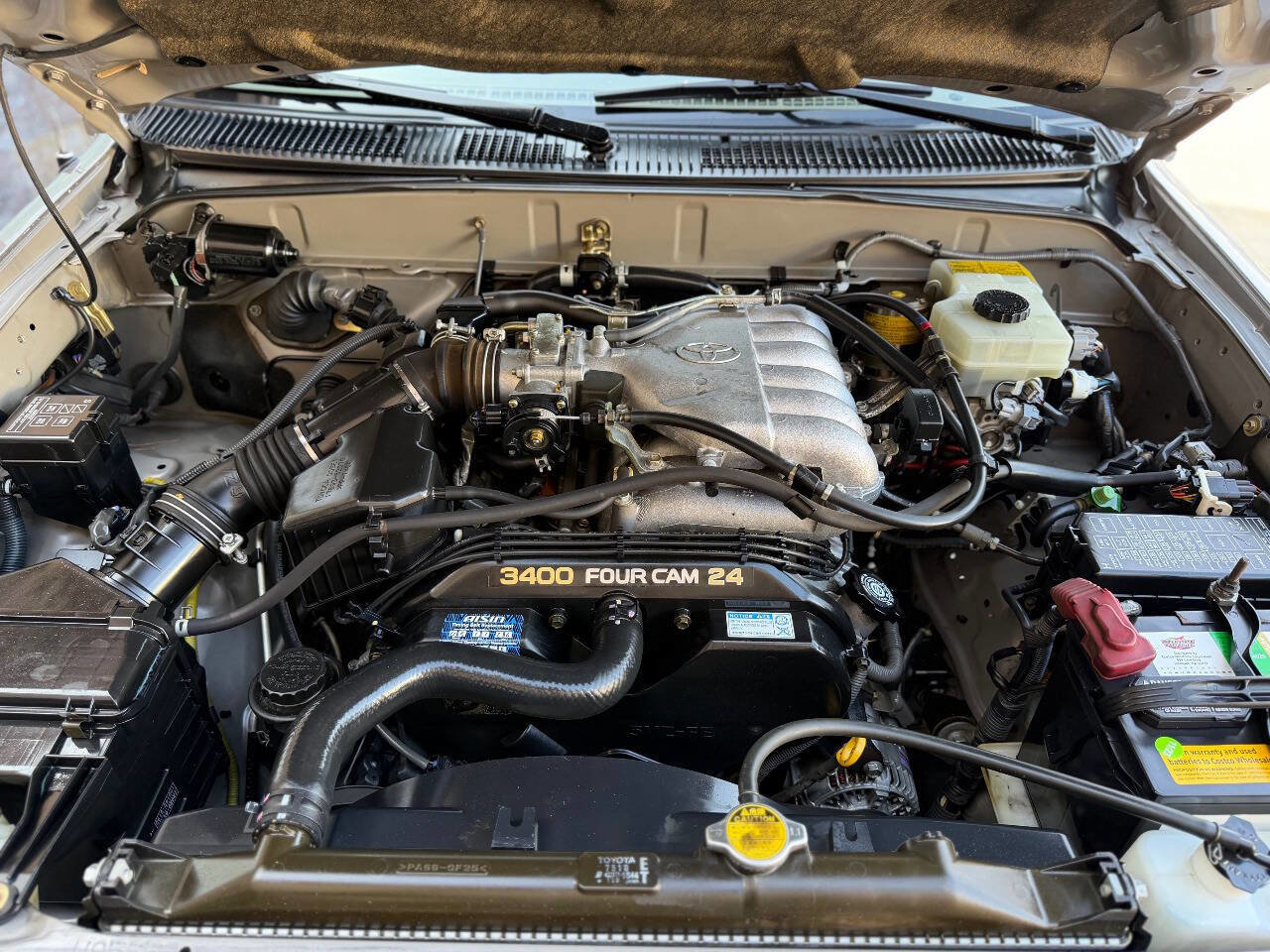 Used 2001 Toyota 4Runner Limited image 26