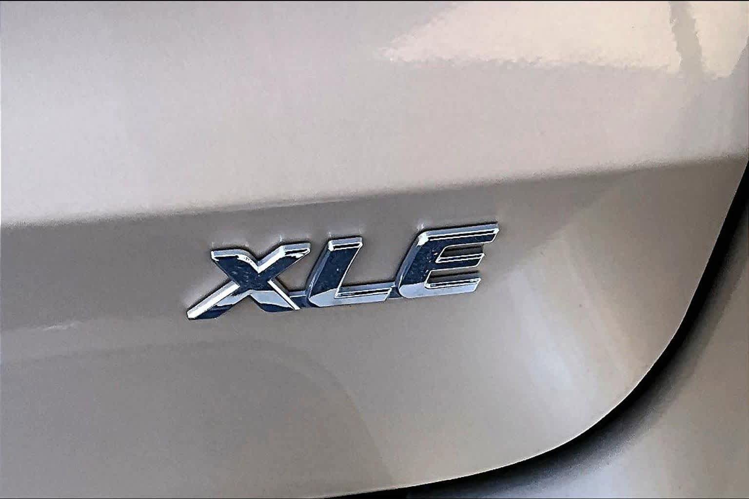 Used 2013 Toyota Sienna XLE FWD image 10