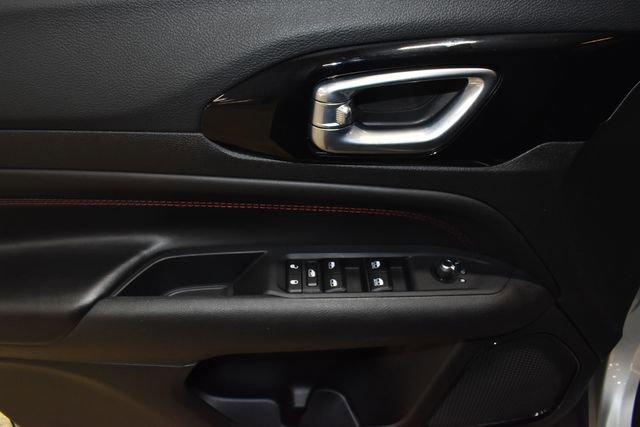 Certified 2025 Jeep Compass Trailhawk image 27