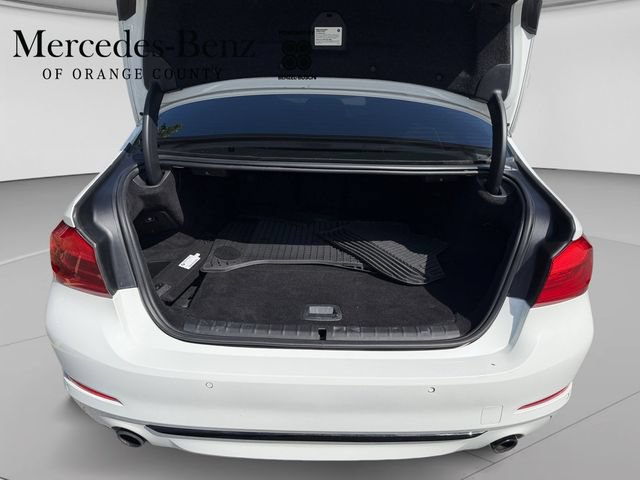 Used 2019 BMW 530e xDrive AWD/4WD image 9