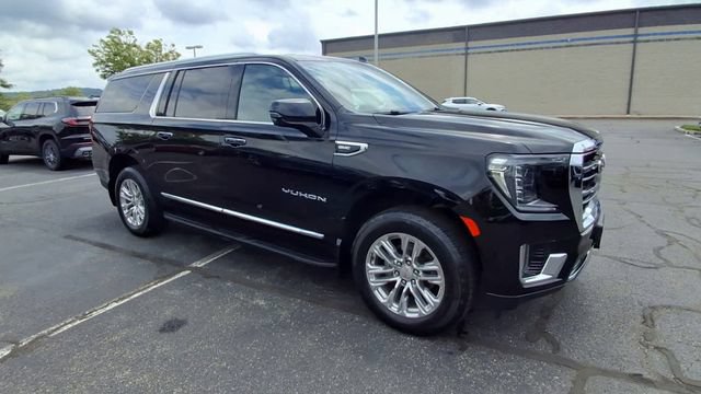 Used 2022 GMC Yukon XL SLT w/ SLT Premium Package AWD/4WD video 2
