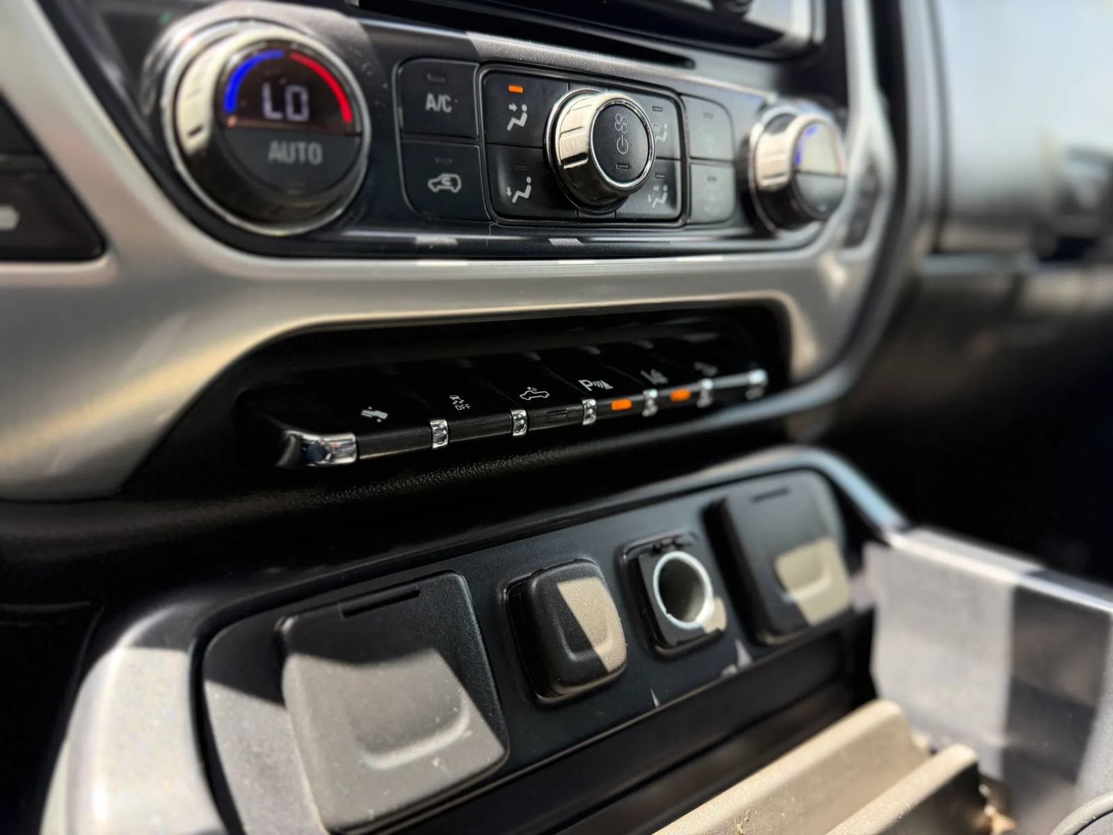 Used 2014 GMC Sierra 1500 SLT AWD/4WD image 42