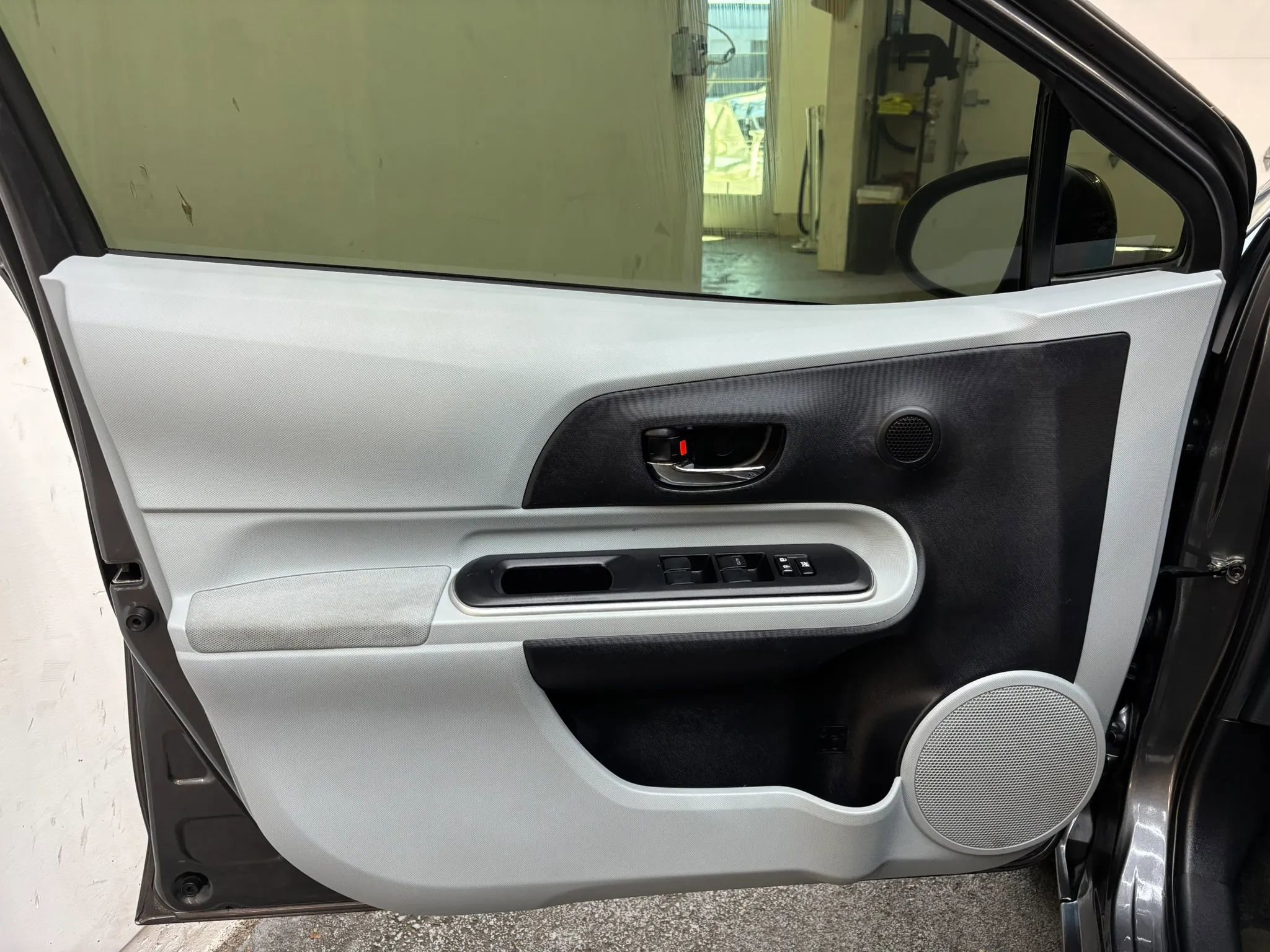 Used 2014 Toyota Prius C Two FWD image 15