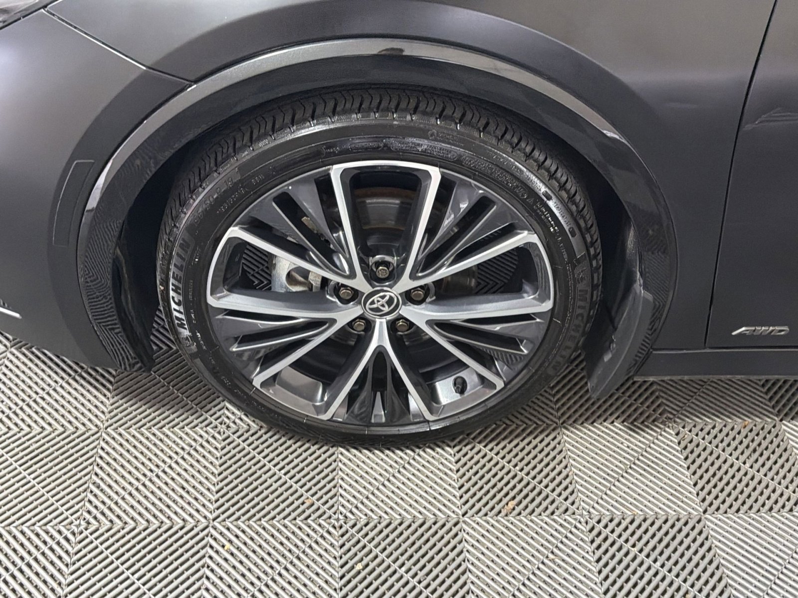 Used 2024 Toyota Prius Limited image 11