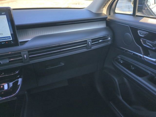 New 2026 Lincoln Corsair Premiere image 17