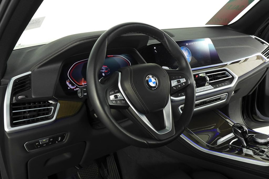 Used 2023 BMW X5 xDrive40i w/ Parking Assistance Package image 31