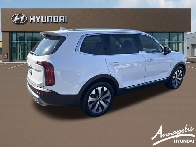 Used 2022 Kia Telluride EX w/ EX Premium Package image 5