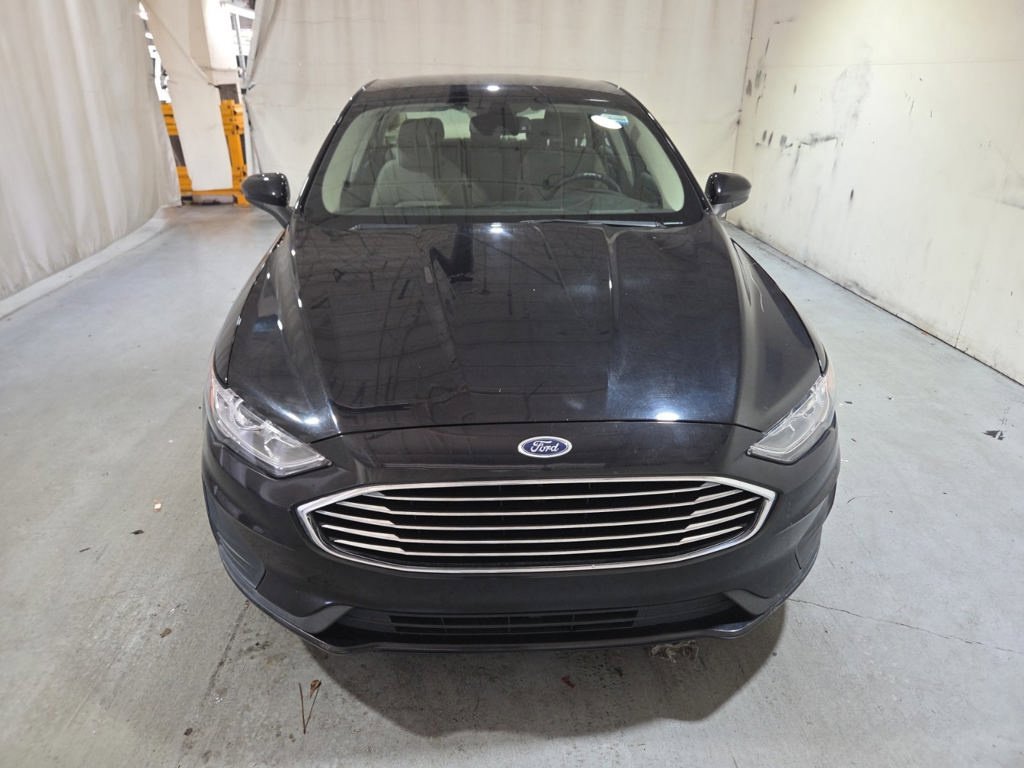 Used 2020 Ford Fusion SE FWD image 9