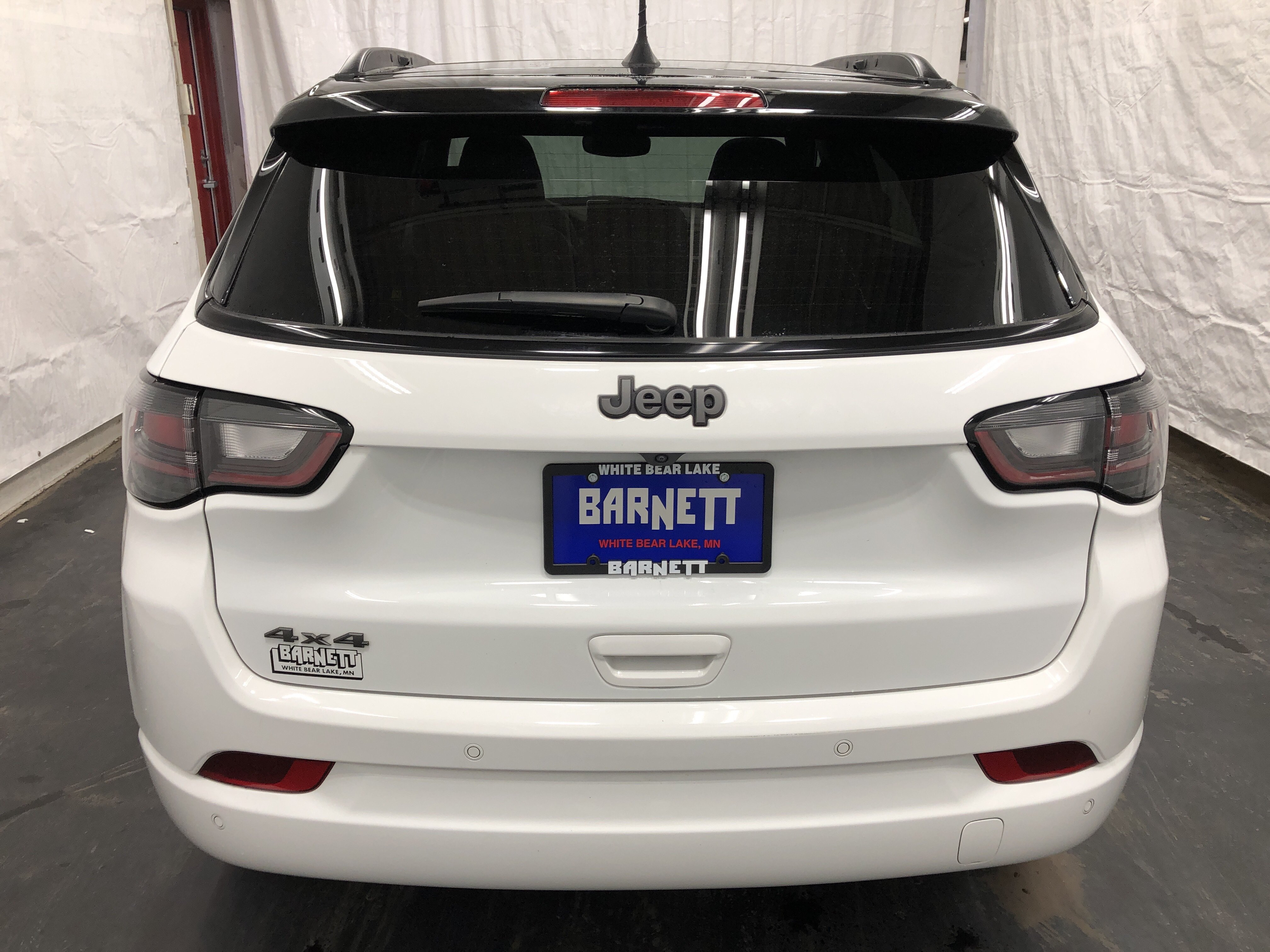 Certified 2024 Jeep Compass Limited w/ High Altitude Package AWD/4WD image 9