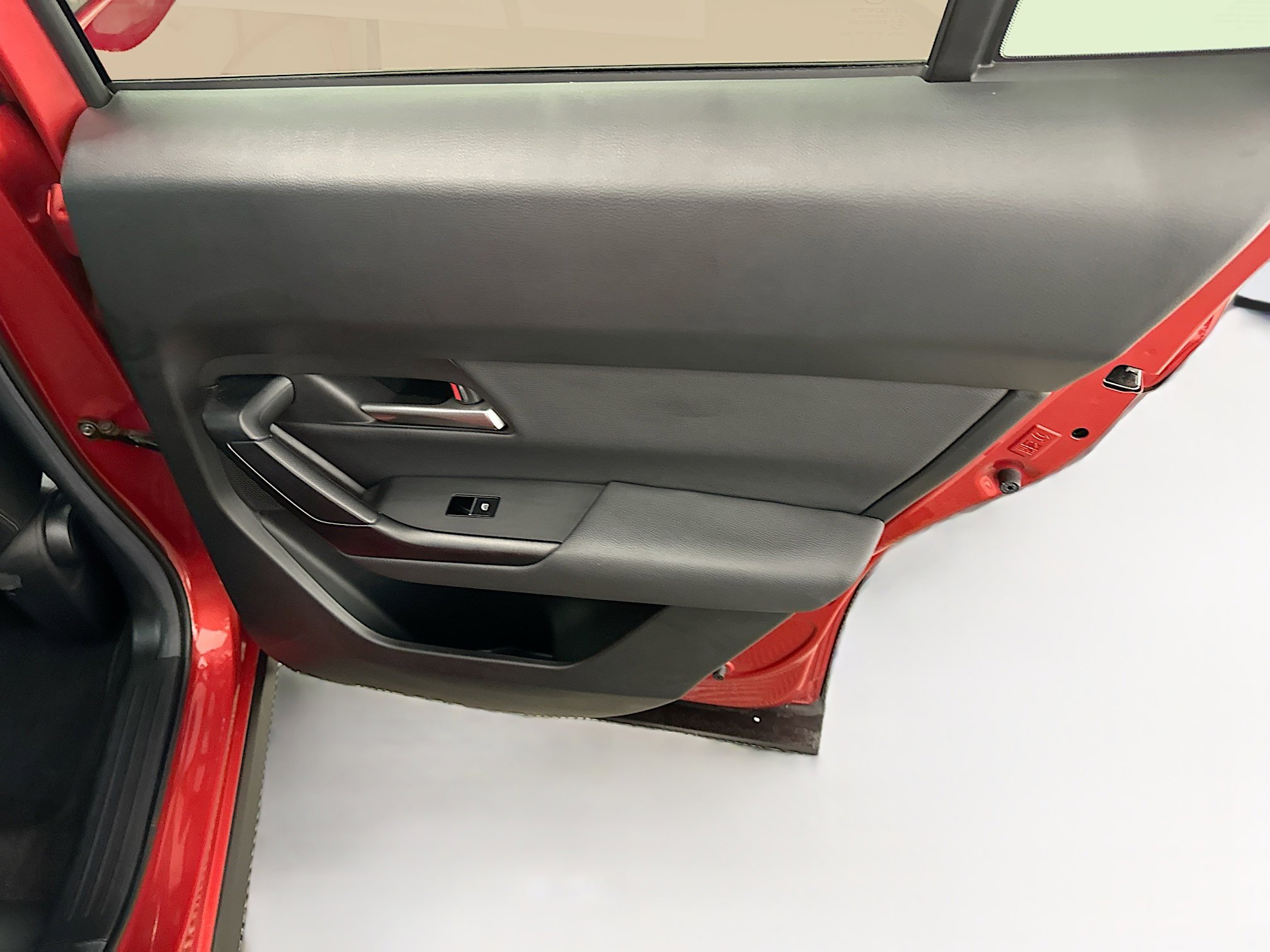 Used 2025 MAZDA CX-50 AWD 2.5 S w/ Premium Package image 31