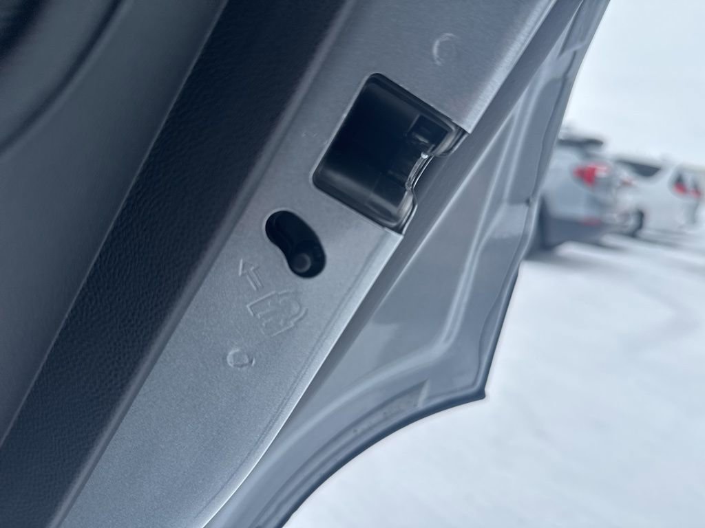 Certified 2025 Chevrolet Equinox LT w/ Safety and Technology Package image 50