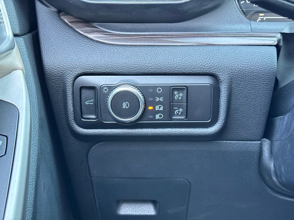 Used 2023 Ford Explorer Limited w/ Equipment Group 301A image 28