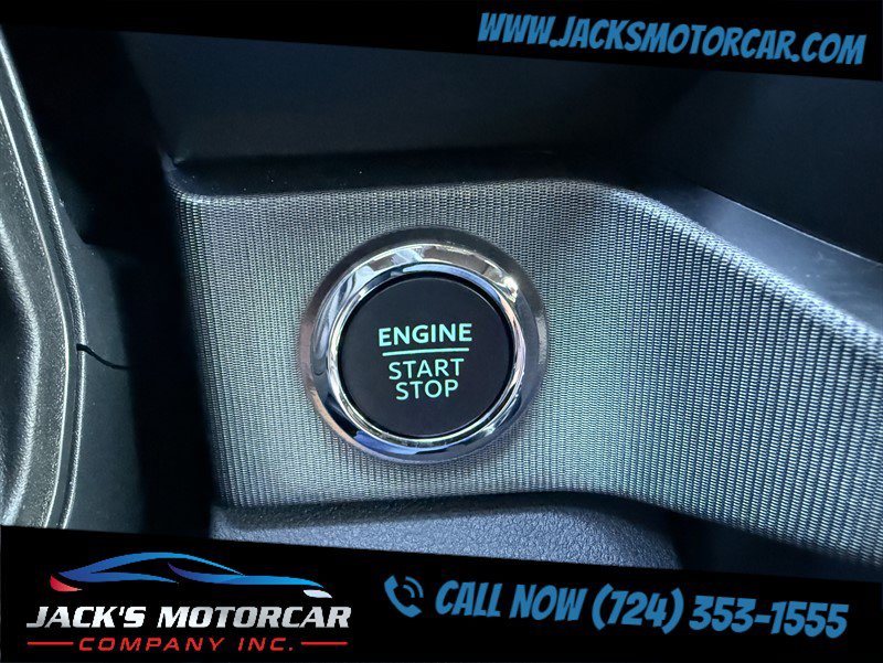 Used 2025 Ford F450 Platinum w/ FX4 Off-Road Package image 36