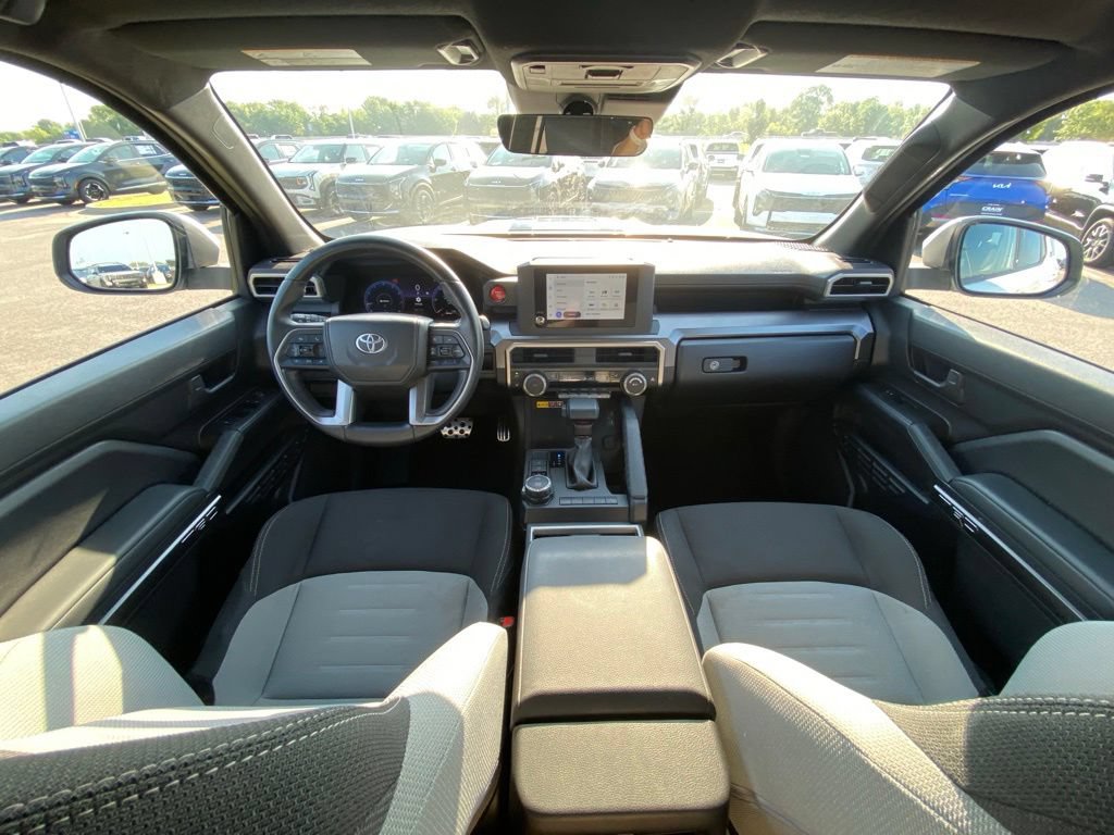 Used 2025 Toyota 4Runner TRD Sport AWD/4WD image 19