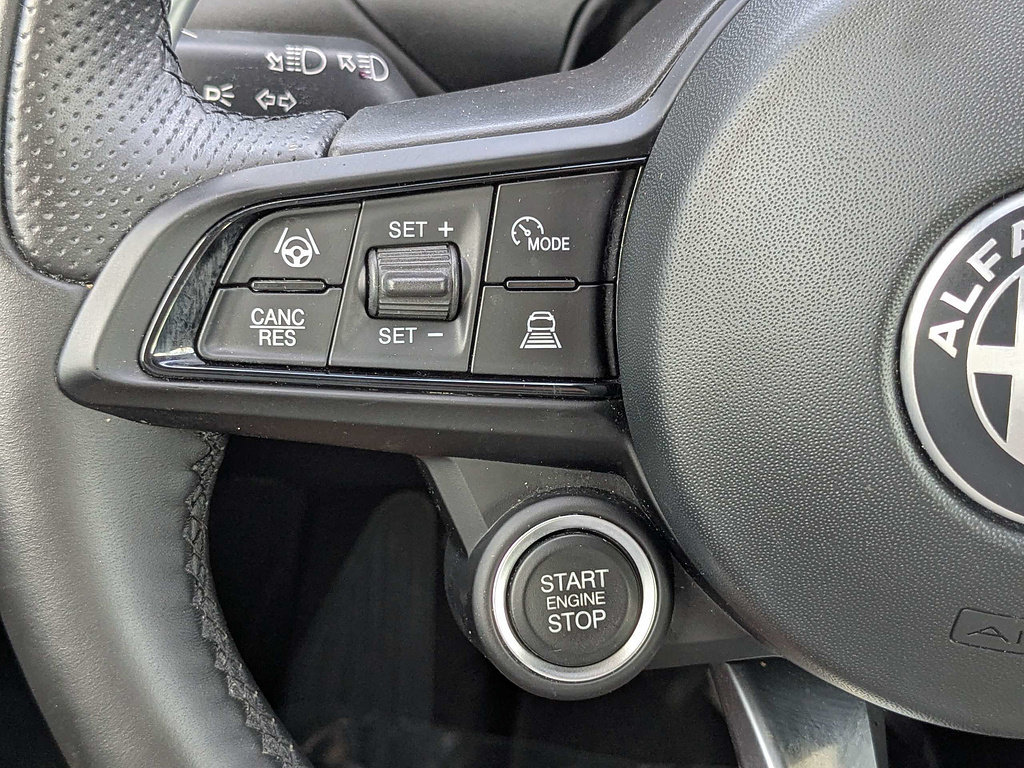 Used 2024 Alfa Romeo Tonale Veloce w/ Active Assist Package AWD/4WD image 28