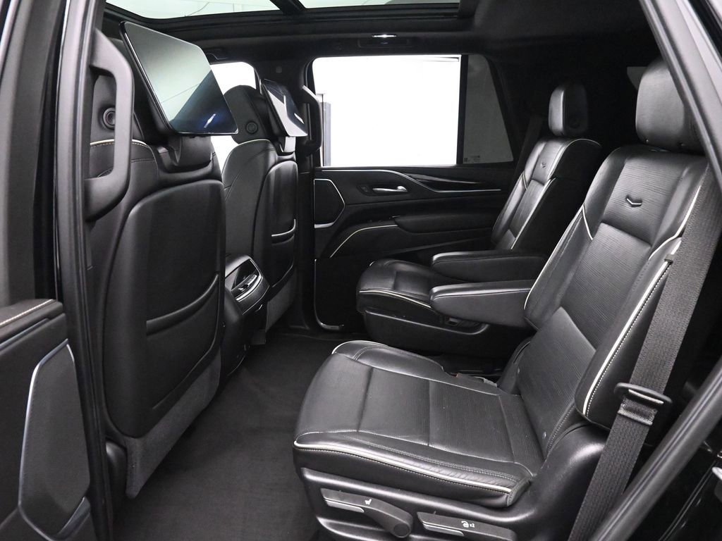 Used 2021 Cadillac Escalade Sport w/ LPO, Illumination Package image 14