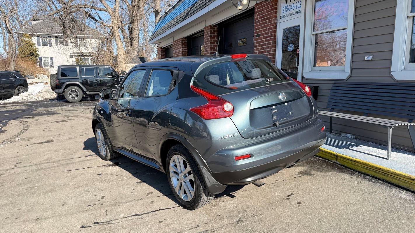 Used 2011 Nissan Juke S AWD/4WD image 3