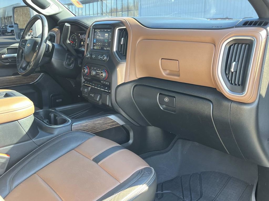 Used 2020 Chevrolet Silverado 3500 High Country image 23