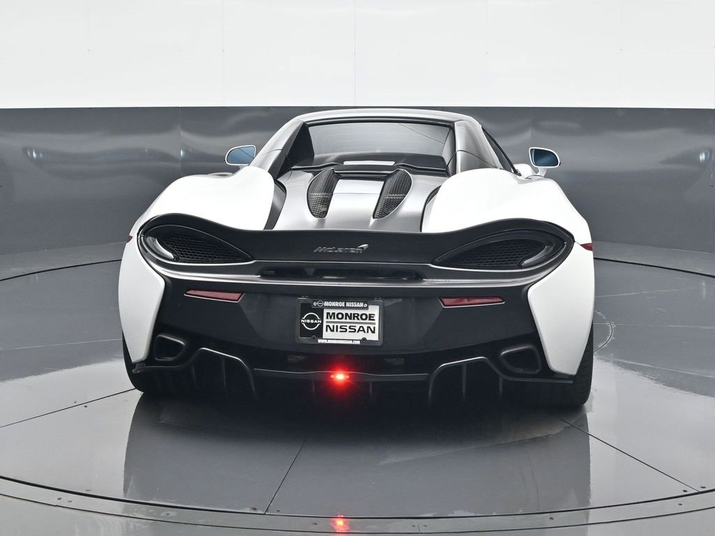 Used 2019 McLaren 570S Spider image 6