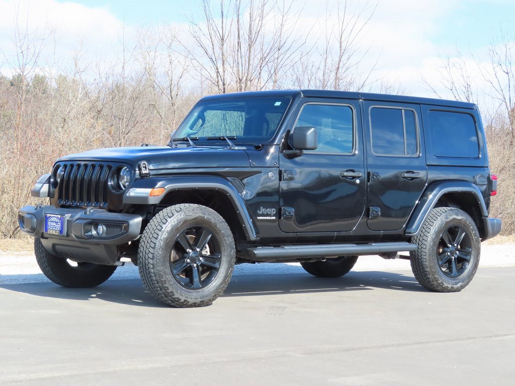 Used 2023 Jeep Wrangler Sahara image 19