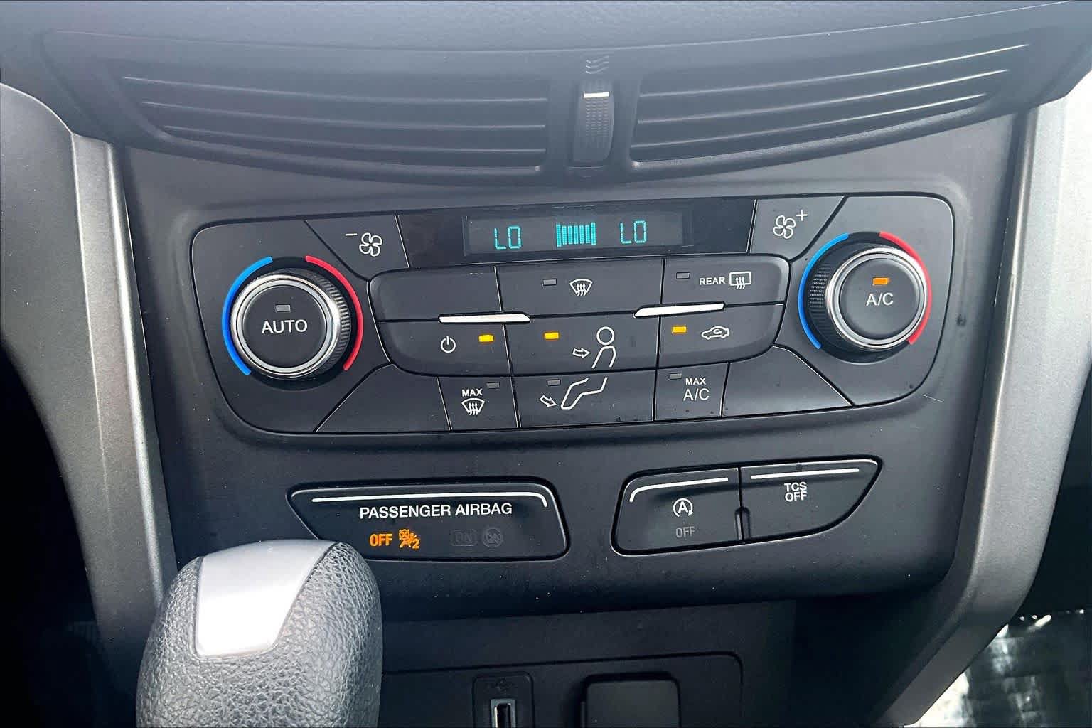 Used 2017 Ford Escape SE AWD/4WD image 34