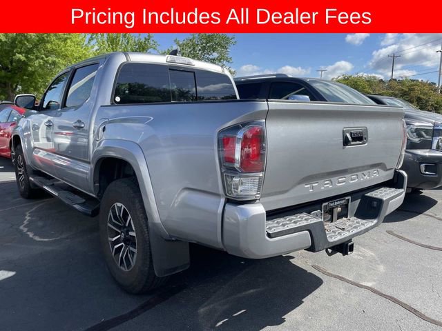 Used 2020 Toyota Tacoma TRD Sport AWD/4WD image 2