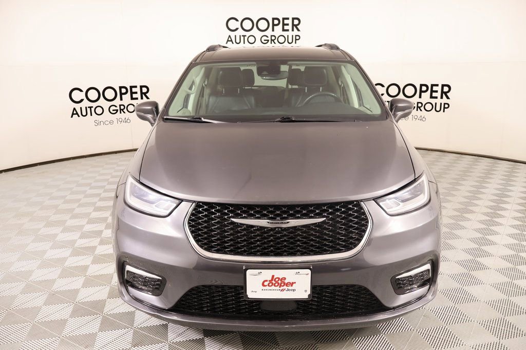 Used 2022 Chrysler Pacifica Touring-L image 8