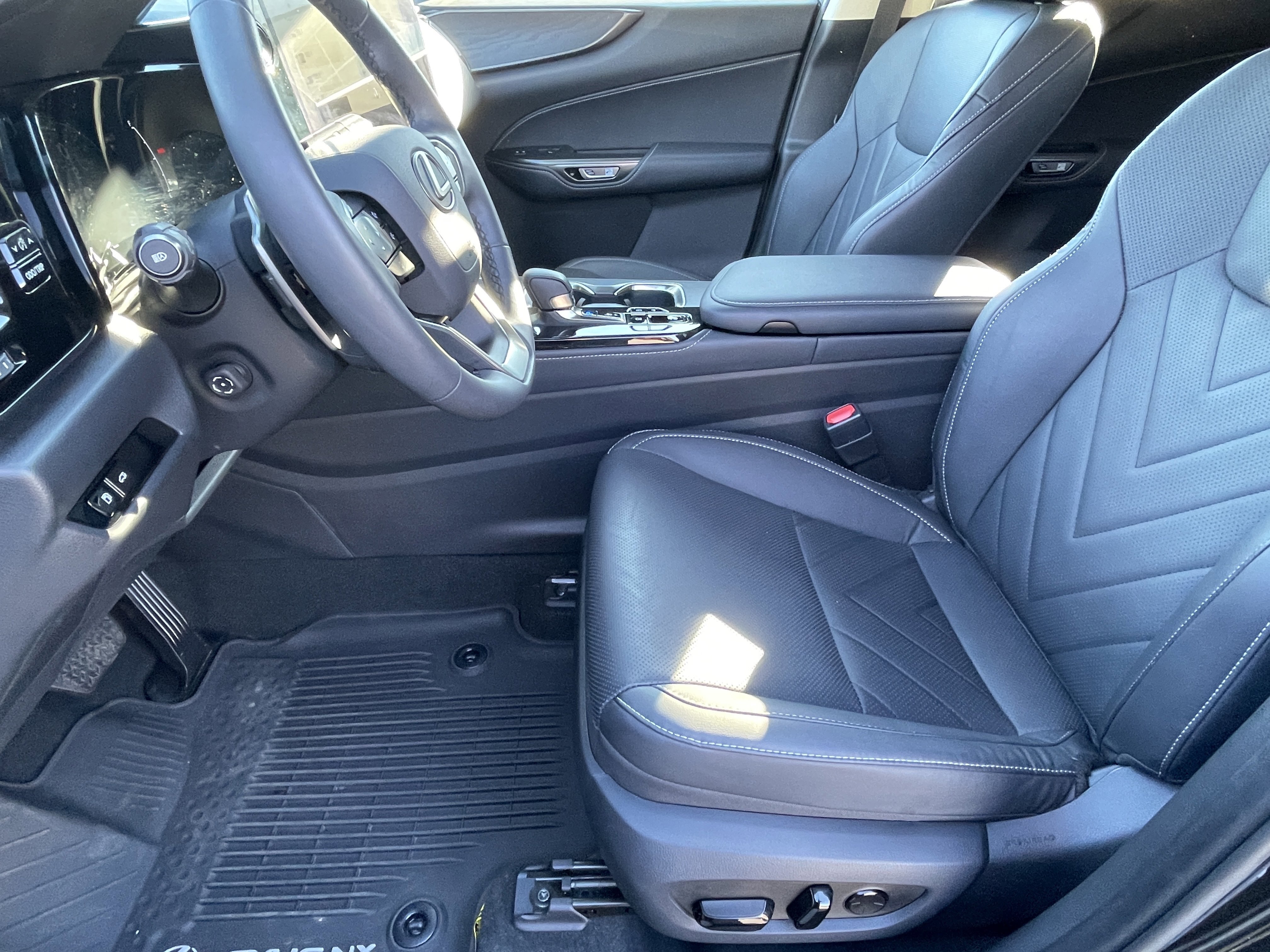 Used 2023 Lexus NX 350 AWD w/ Luxury Package image 20