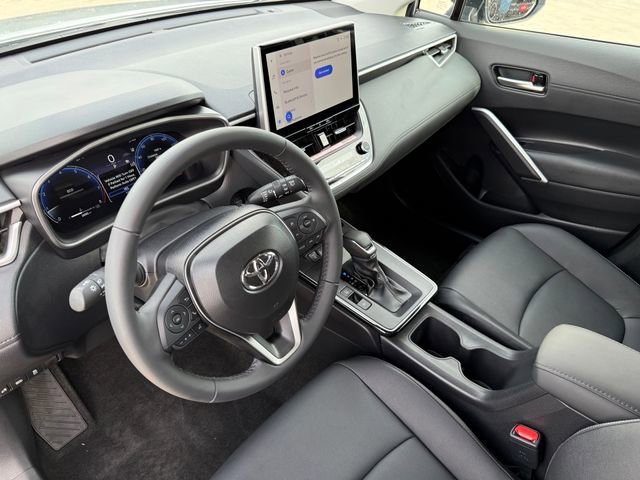 Used 2026 Toyota Corolla Cross XLE w/ Convenience Package image 9