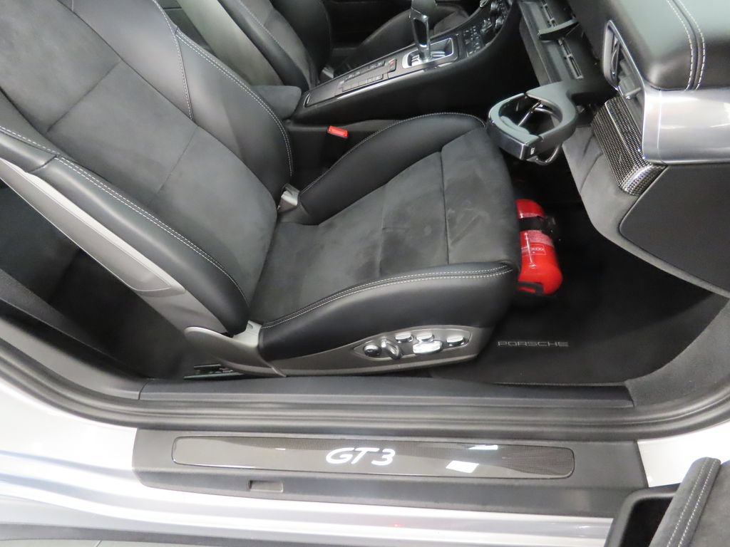 Certified 2014 Porsche 911 GT3 RWD image 43