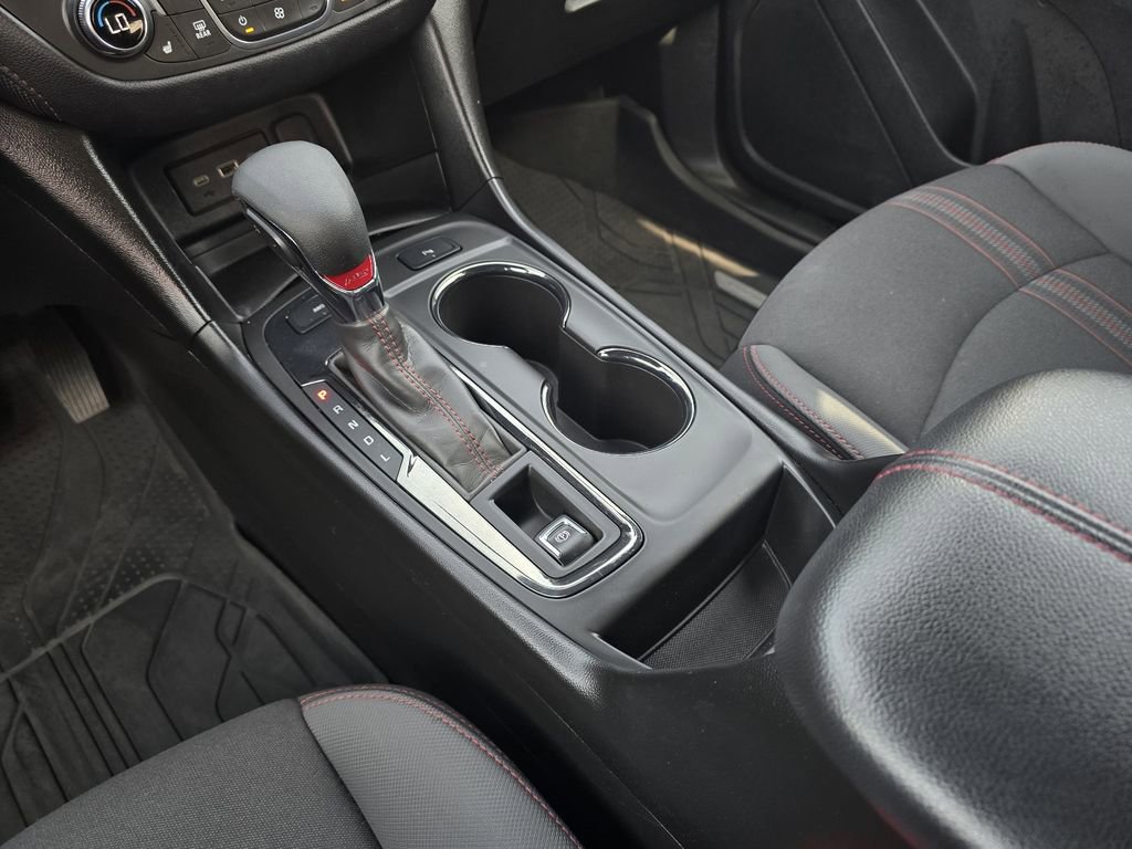 Used 2022 Chevrolet Equinox RS image 16