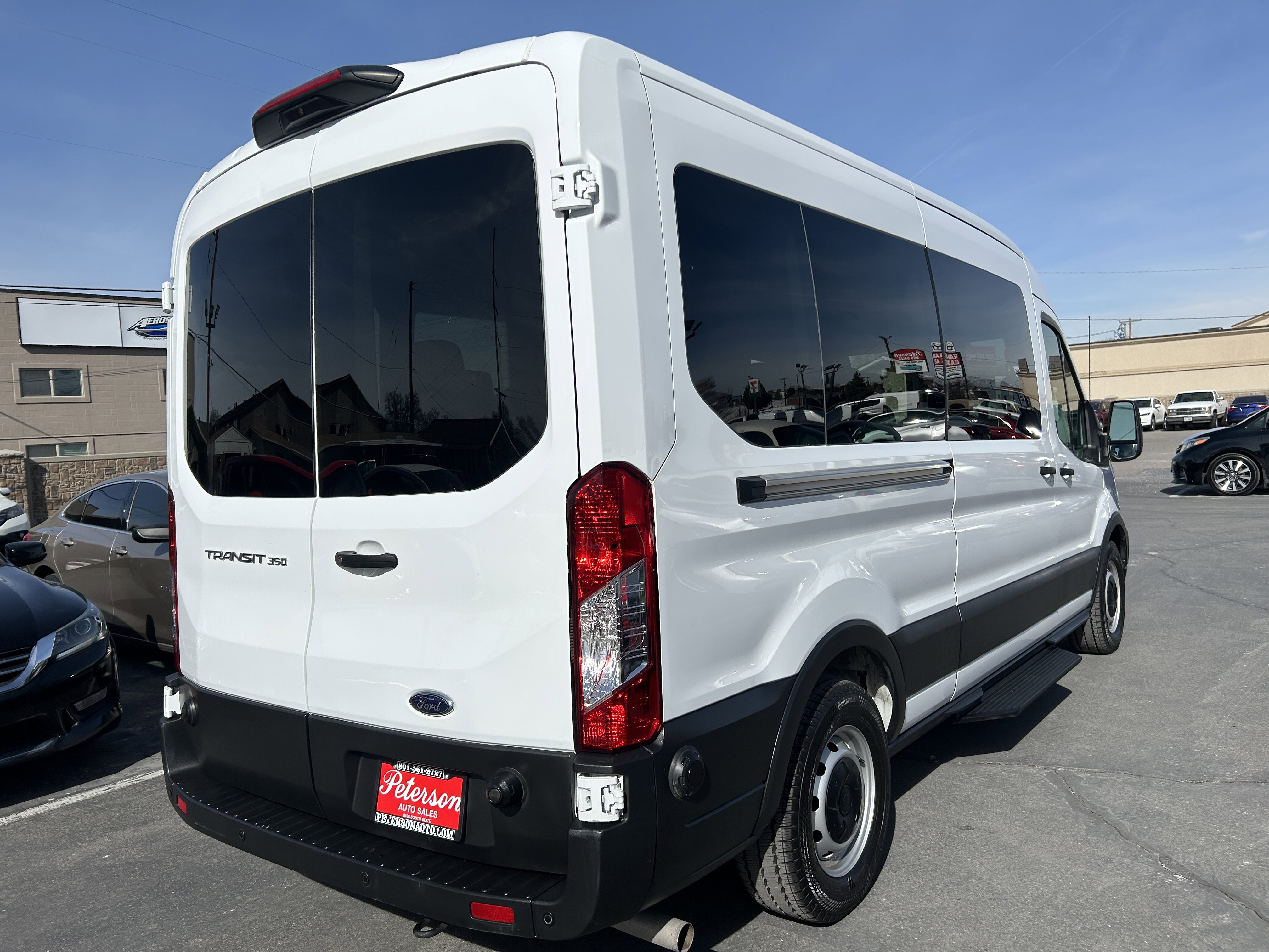 Used 2022 Ford Transit 350 XLT image 5