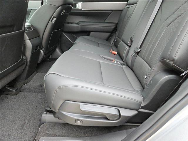 New 2025 Hyundai Santa Fe SEL image 16