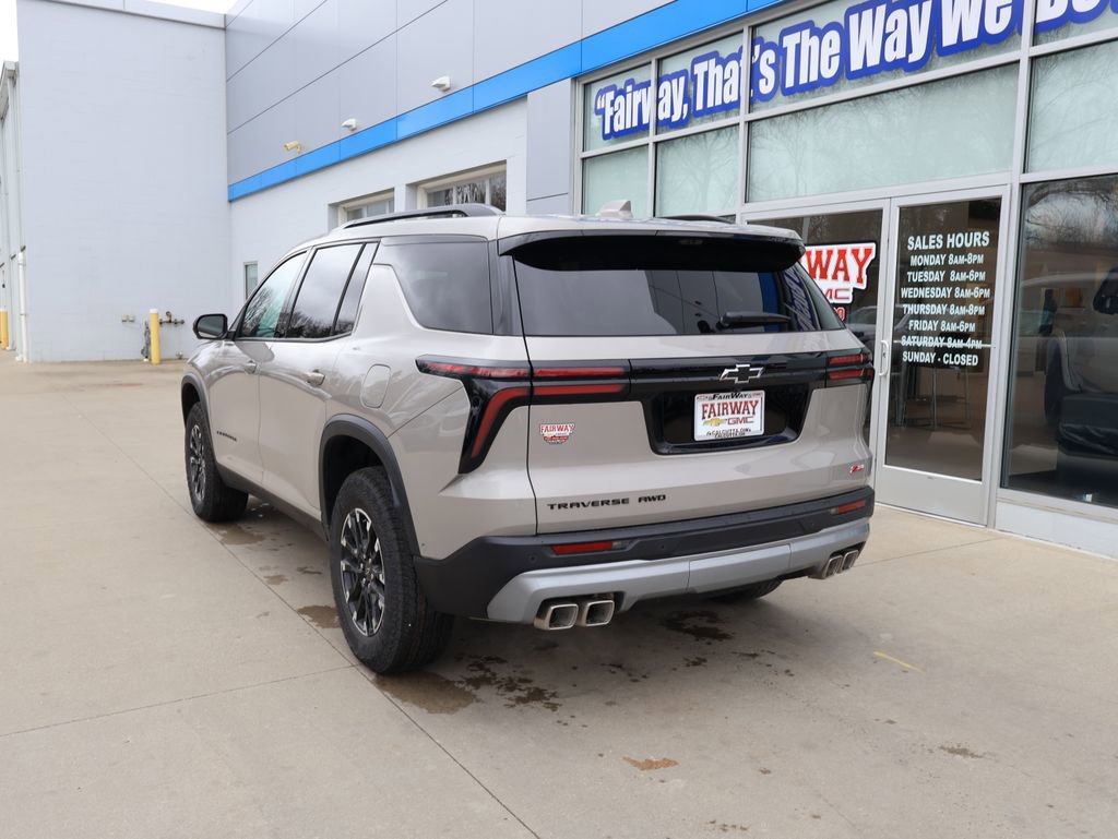 New 2026 Chevrolet Traverse Z71 w/ Enhanced Driving Package image 8
