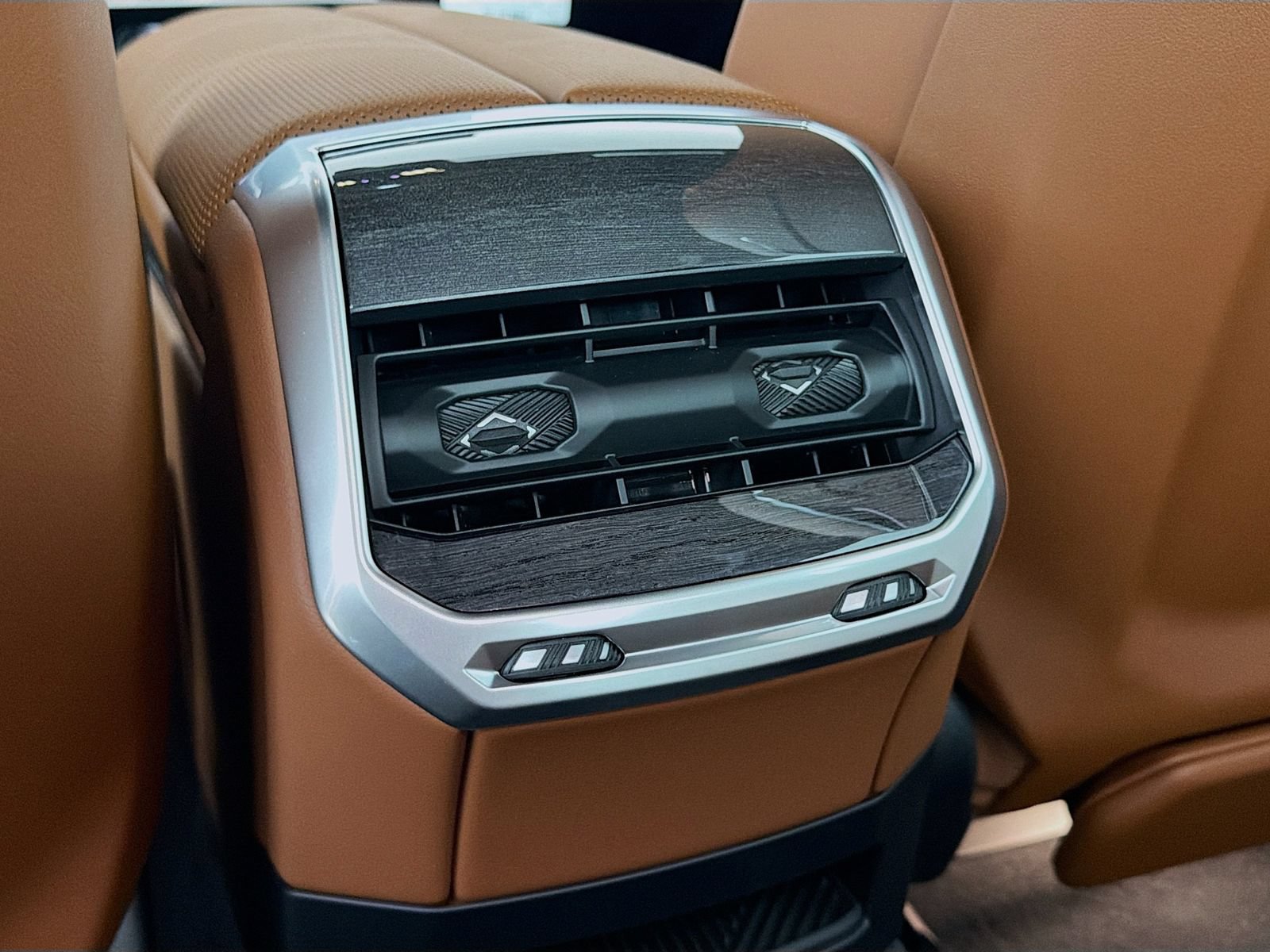 New 2026 BMW i7 xDrive60 AWD/4WD image 27
