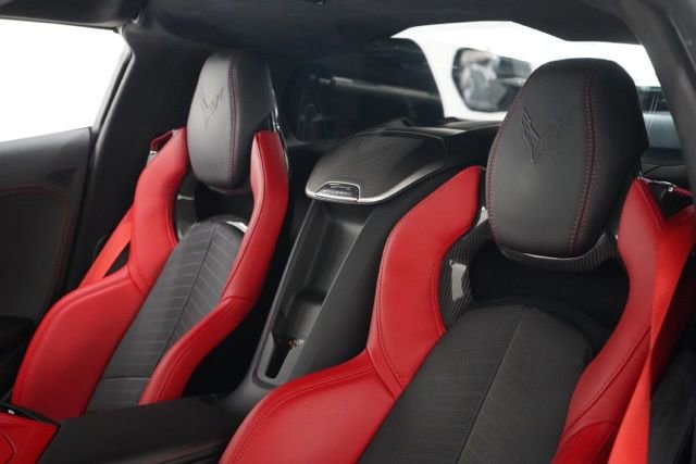 Used 2024 Chevrolet Corvette Stingray Premium Cpe w/ Z51 Performance Package RWD image 27