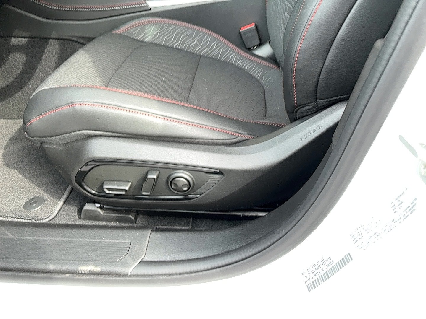 New 2026 Dodge Charger R/T w/ Driver Convenience Group AWD/4WD image 19