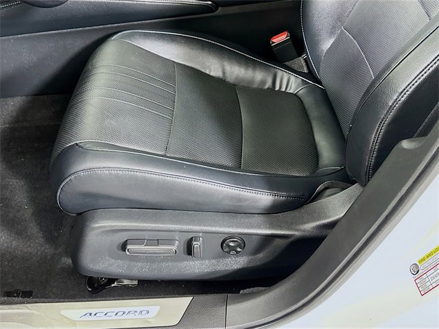 Certified 2018 Honda Accord Touring image 28