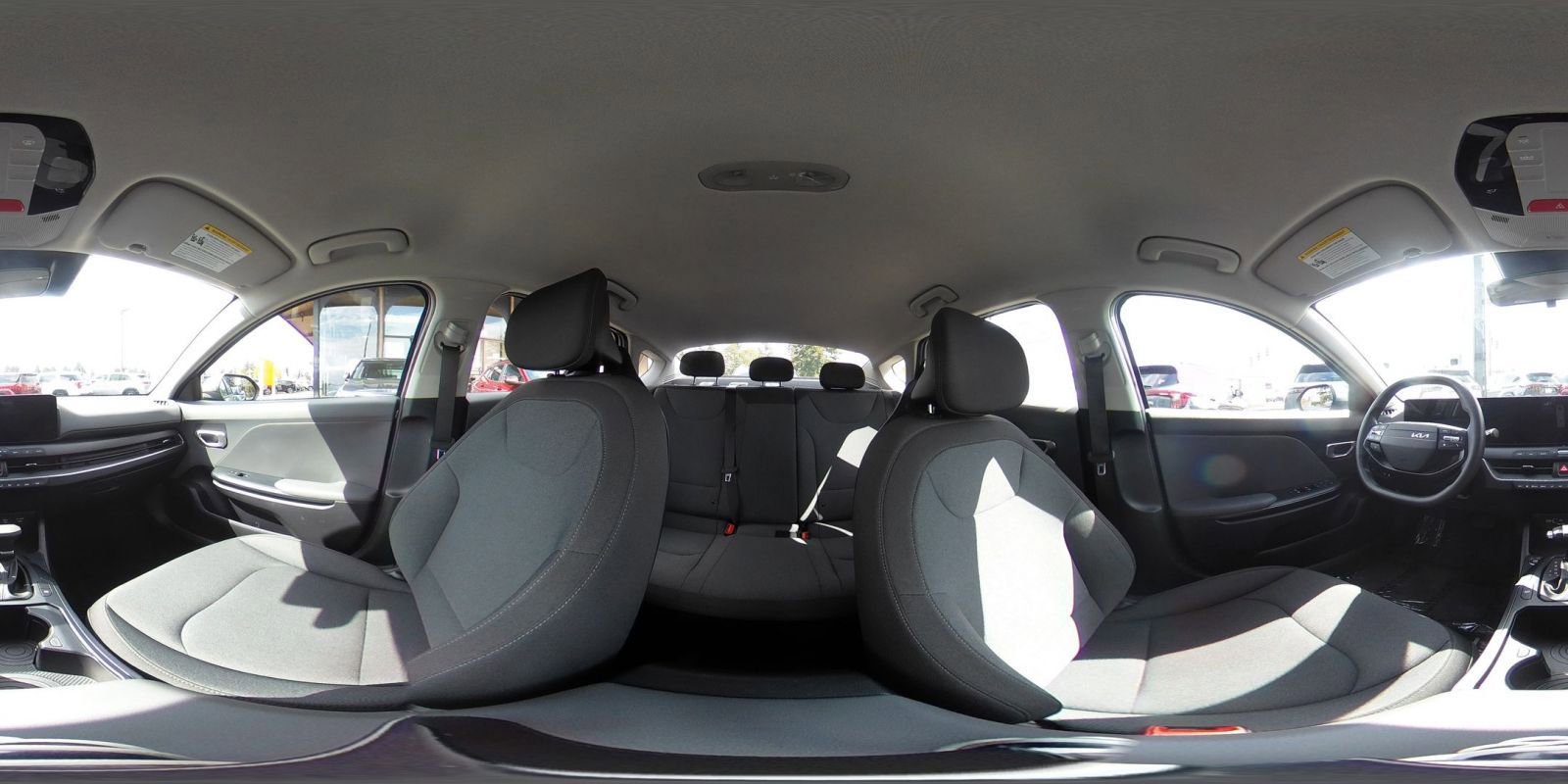 Used 2025 Kia K4 FWD image 43