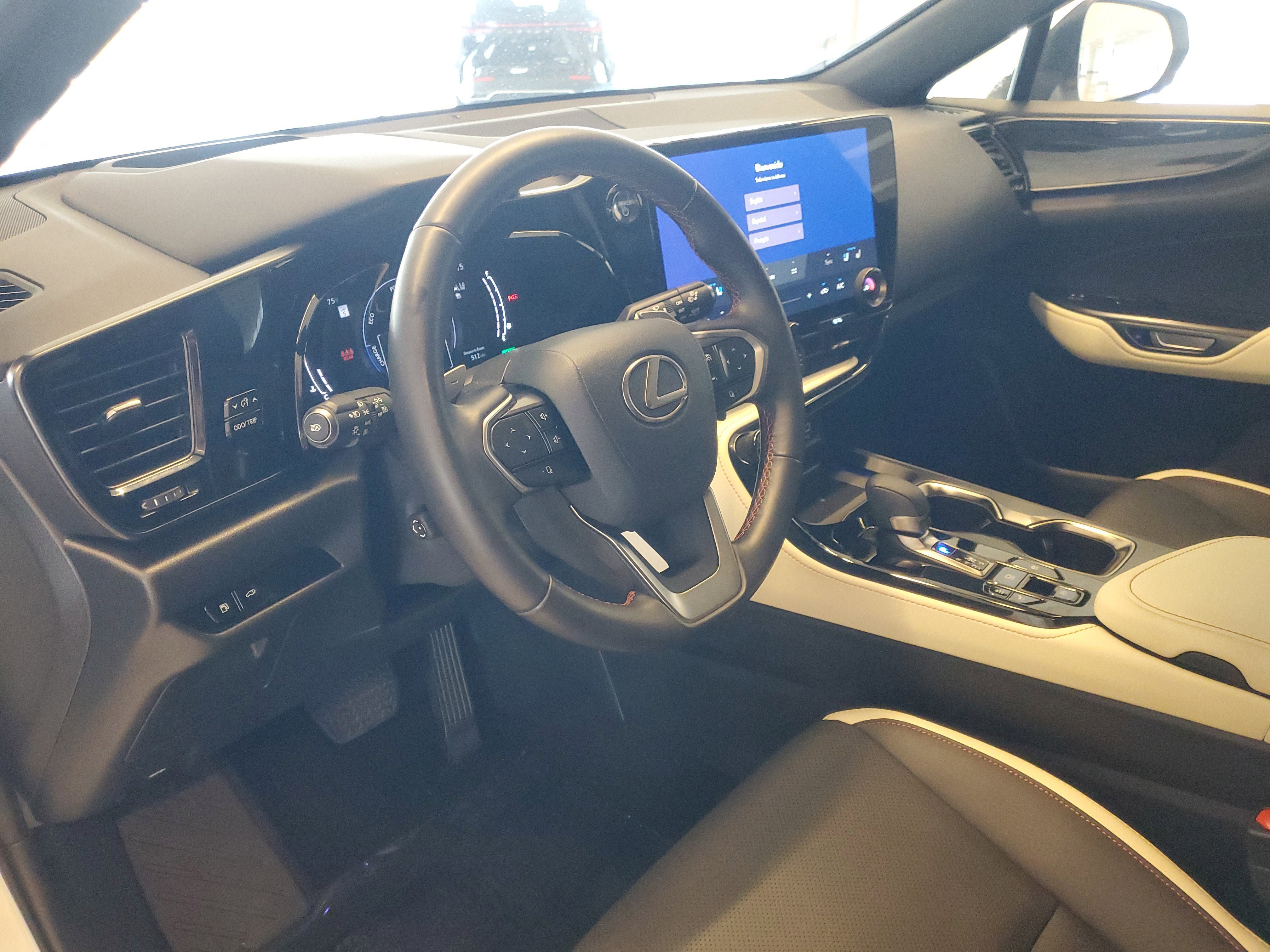 Used 2023 Lexus NX 350h NX 350h Premium image 20